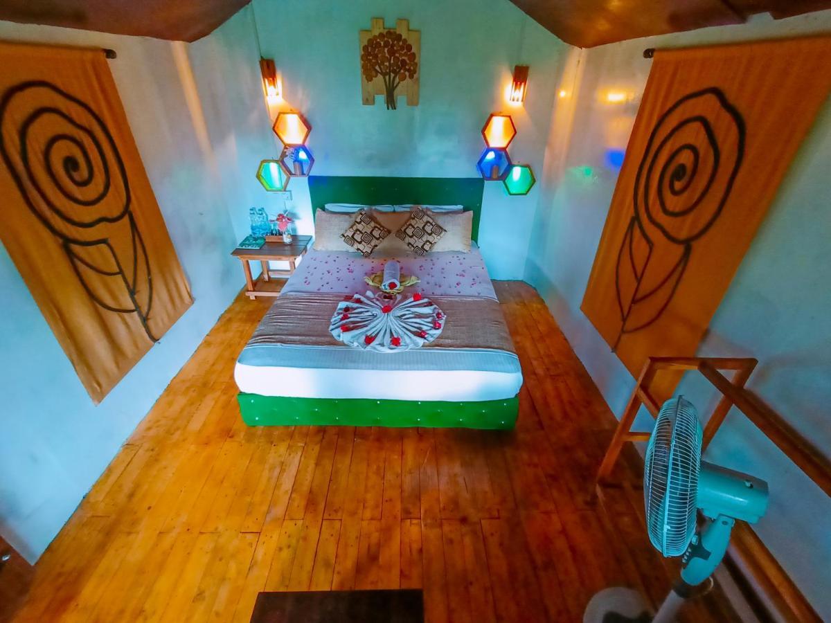 Experience The Comforts Of An Amazing Treehouse Sigirija Zewnętrze zdjęcie